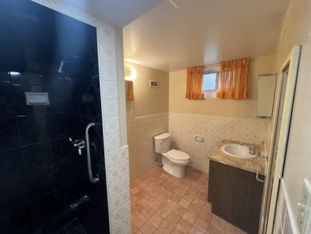 For Lease - 9 Dewlane Drive, Toronto, Ontario - Photo 5