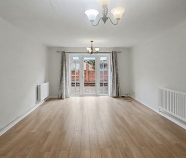 Cottage Grove, Surbiton, KT6 - Photo 3