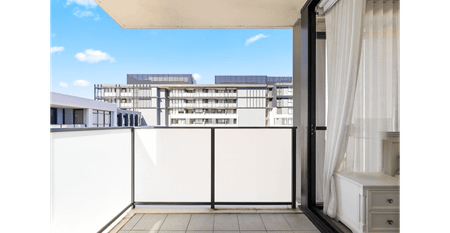 Convenience at Your Doorstep - Photo 5