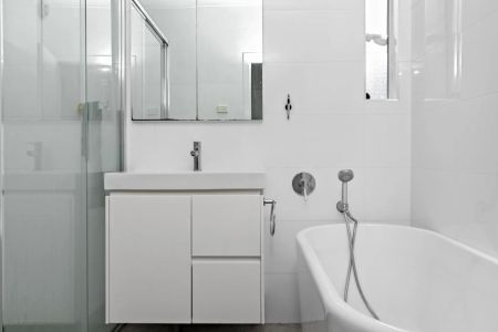 Three Bedroom Home - Photo 3