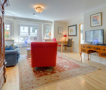 Temporary living in the popular district of Neuhausen - Photo 1