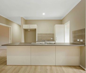 Stunning low maintenance home - Photo 6