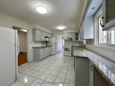 For Lease - 129 Irenemount Crescent, Markham, Ontario - Photo 3