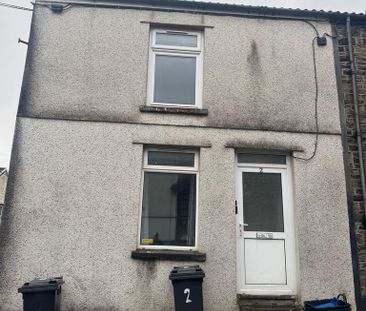 2 bedroom terraced house to rent - Photo 3