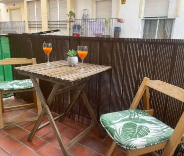 Alquiler de piso en Avenida Ramón y Cajal - Photo 2