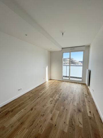 Duplex familial avec terrasses – 4 chambres à Issy-les-Moulineaux - Photo 4