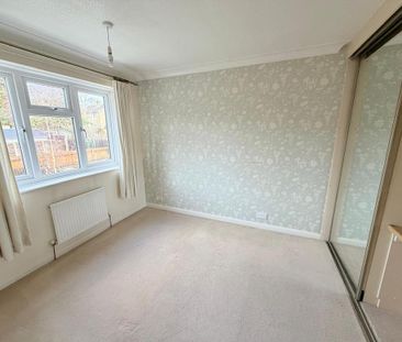 3 bedroom semi-detached house to rent - Photo 6