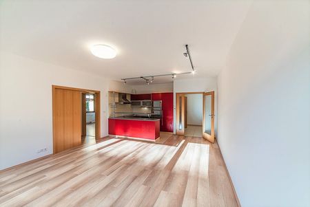 Pronájem bytu 3+kk s terasou, gar. stáním a předzahrádkou v ul. Čistovická, Praha - Řepy - Photo 5