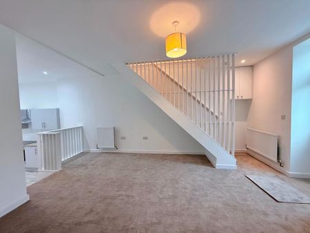 2 bedroom terraced house to rent - Photo 3