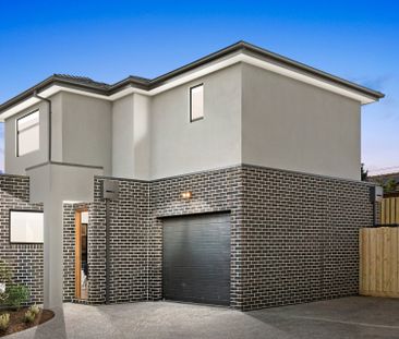 Luxury Executive Residence for Lease - Photo 2