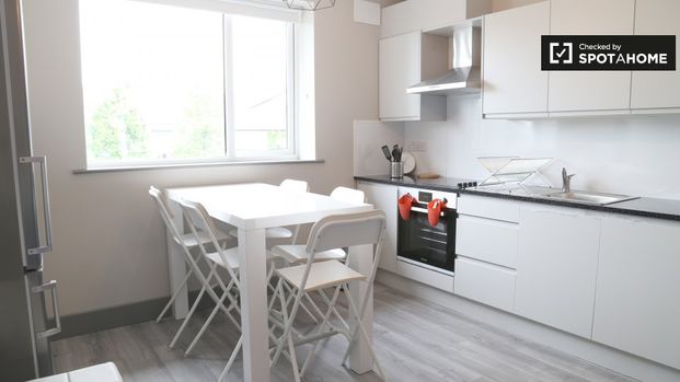 Room for rent in Whitehall A, Dublin. - Photo 1