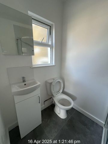 Studio Flat, Craven Park Road, NW10 - Photo 5