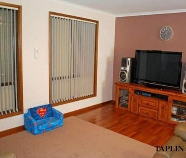 8 Hesperus Street, Hallett Cove - Photo 6