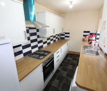 Emmanuel Street, Preston - Photo 5