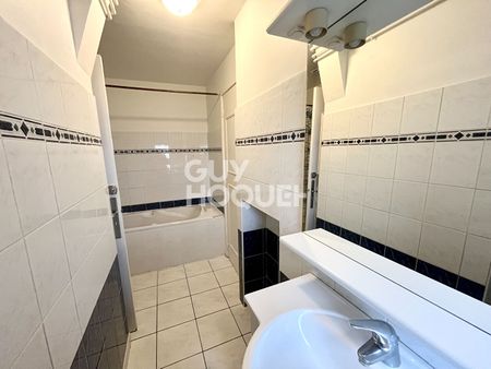 Location Appartement 4 pièces 97m² - Photo 4