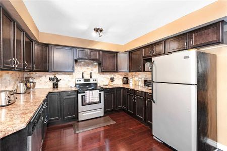 For Lease - 202 Cox Mill Road, Barrie, Ontario - Photo 2