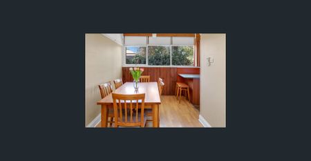 Comfortable Family Home in Convenient Modbury Location - Photo 3