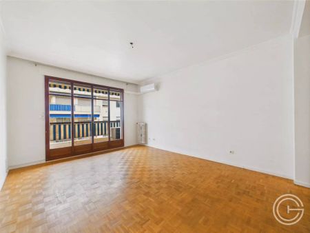 APPARTEMENT 3 PIECES VIDE AVEC PARKING - 26 RUE AUGUSTE GAL - RIQUIER - Photo 4