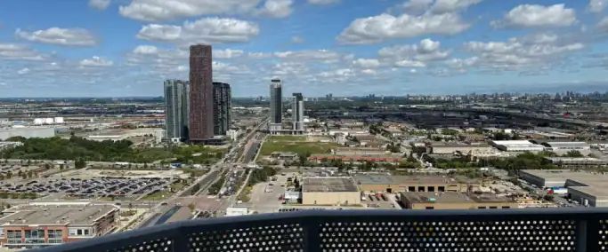 D-3705 - 28 INTERCHANGE WAY N | D-3705 - 28 INTERCHANGE WAY N, Vaughan - Photo 1