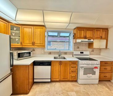 For Lease - 5 Horizon Crescent Unit# Upper Level, Toronto, Ontario - Photo 4