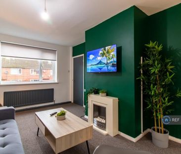 4 bedroom terraced house to rent - Photo 2