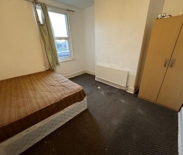 House share to rent - Photo 1