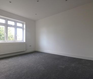 4 bedroom terraced house to rent - Photo 5