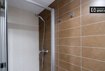 valencia, Valencian Community 46002