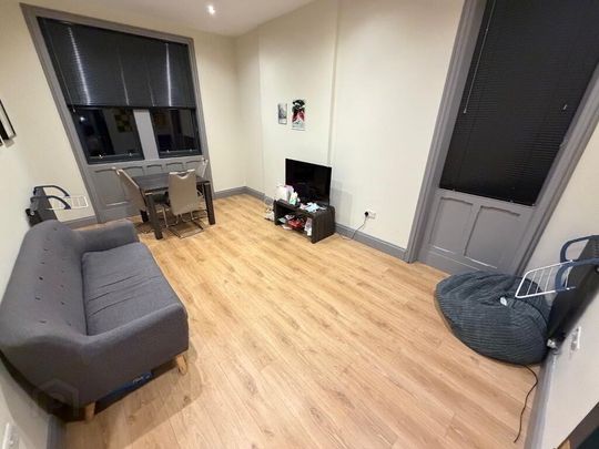 Apt 5, 1 Sussex Place, Belfast, BT2 8AL - Photo 1