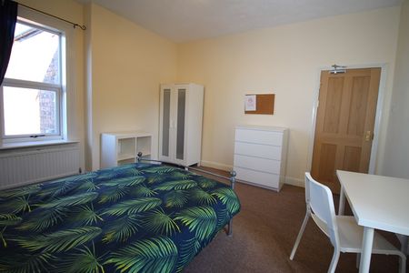 Barbary Lodge, Yarborough Road, Lincoln - Photo 3