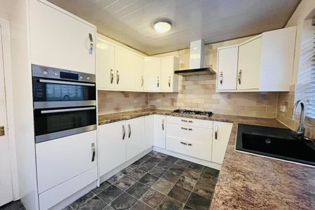 Rothwell Road - Photo 3