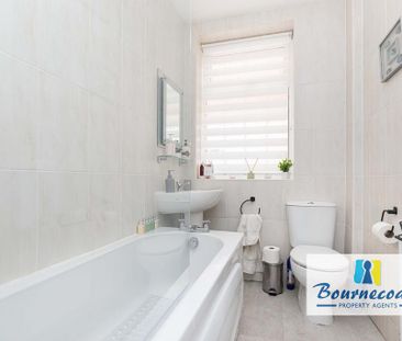 2 bedroom ground floor flat to rent - Photo 5