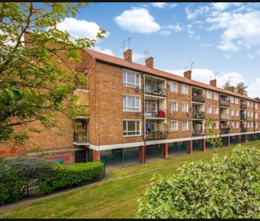 Room in a Shared Flat, Shore House, SW8 - Photo 4