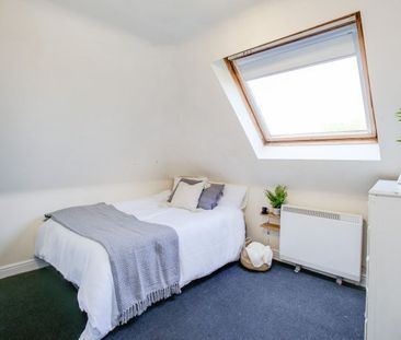 Room in a Shared House, Chiswick High Road, W4 - Photo 4