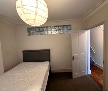 4 bedroom house - Photo 5