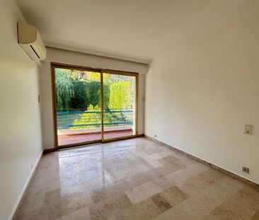 Location Appartement JUAN LES PINS - Photo 1