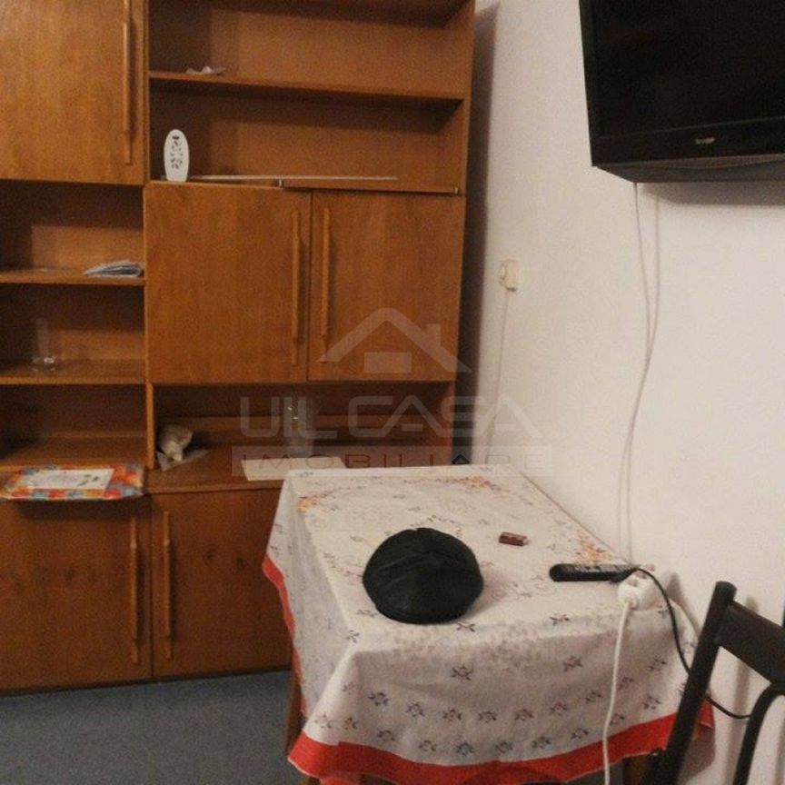 Apartament 1CD, Billa- Gara, cu CT - Fotografie 1