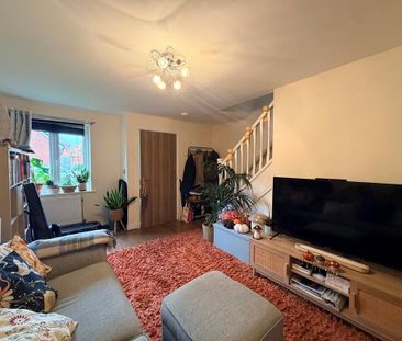 2 bedroom end of terrace house to rent - Photo 1