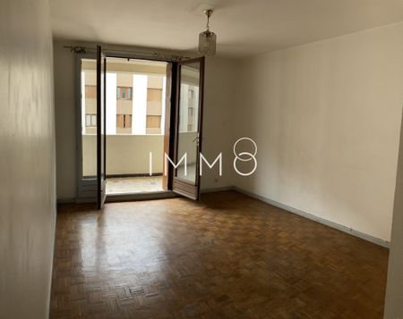 Location Appartement 3 pièces 58m² MARSEILLE 4ème - Photo 2