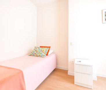 Calle de Santa Feliciana, Madrid, Community of Madrid 28010 - Photo 2