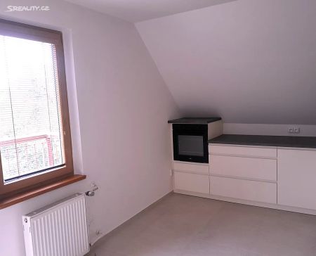 Pronájem bytu 3+1 82 m² - Photo 2