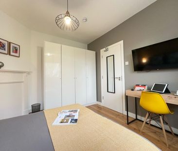 Room in a Shared House, Bewlys Road, SE27 - Photo 3