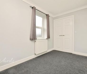 2 bedroom semi-detached house to rent - Photo 2