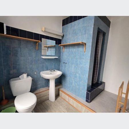 Appartement à Louer à LILLE 570 € - Photo 3