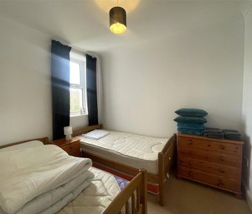 3 bedroom apartment to rent - Photo 3