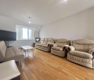 Centurion House, Varcoe Gardens, Hayes, UB3 - Photo 3