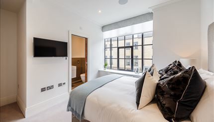 TWO BEDROOM APARTMENT TO LET RAINVILLE ROAD FULHAM W6 - Photo 4