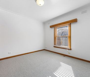 Charming Soldiers Hill Home with Modern Comforts - Photo 6