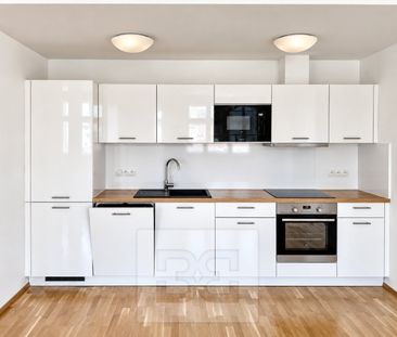 Apartment for rent, 2+kk - 1 bedroom, 72m - Photo 1
