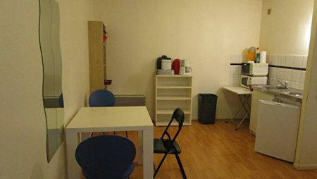 Appartement de type F2 meublé à louer à METZ - Photo 2